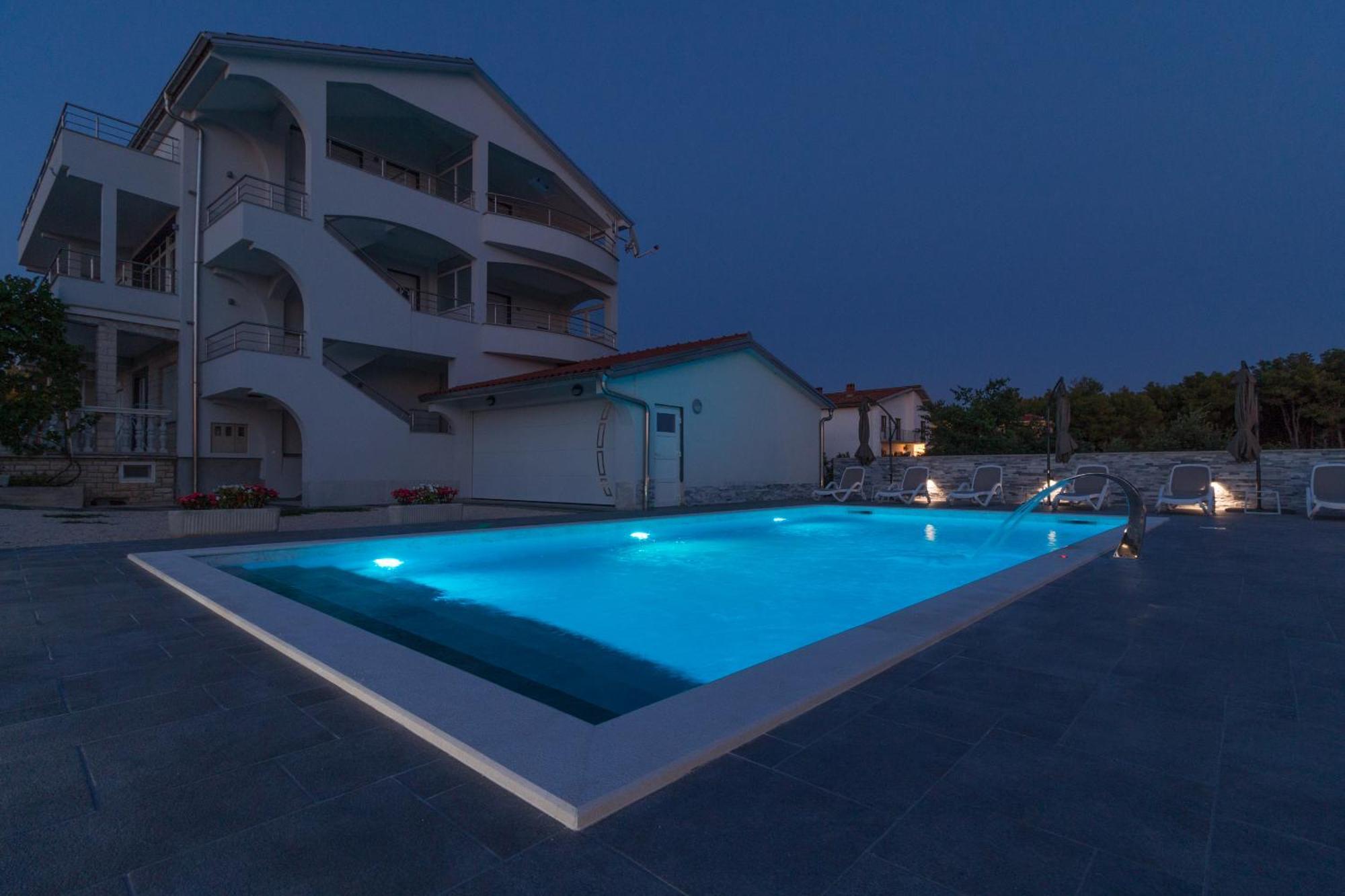 Apartmani Martin Mit Beheiztem Pool With Heated Pool Bibinje Exterior foto