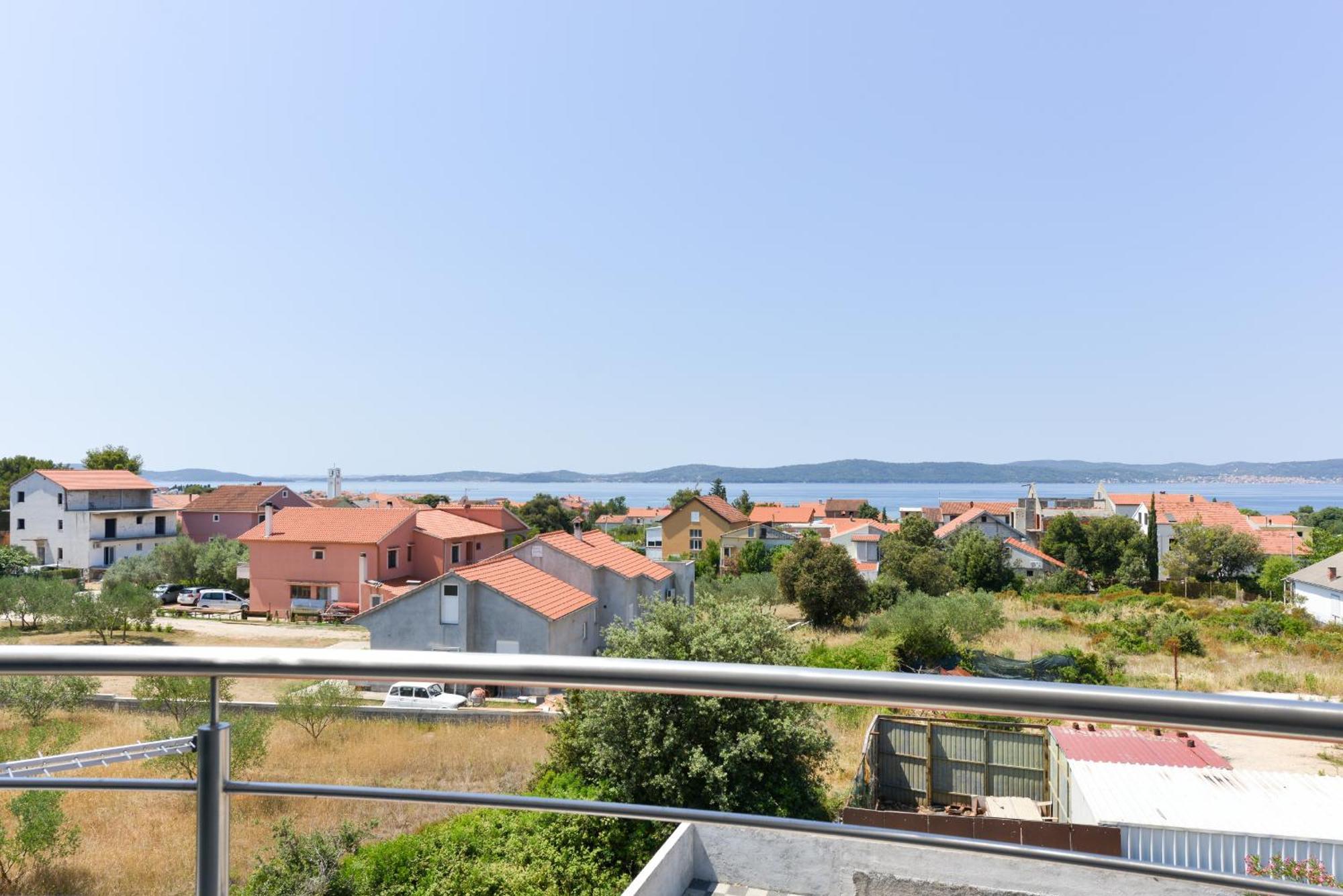 Apartmani Martin Mit Beheiztem Pool With Heated Pool Bibinje Exterior foto